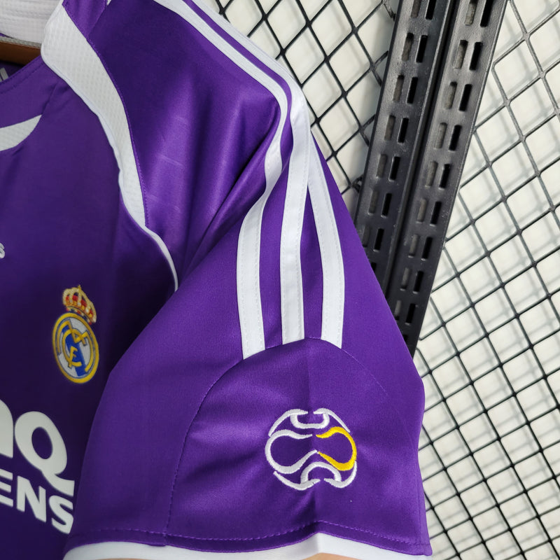 Camisa Retrô do Real Madrid 2006