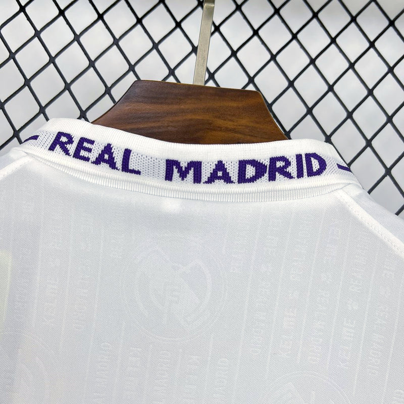 Camisa Retrô do Real Madrid 1996/1997