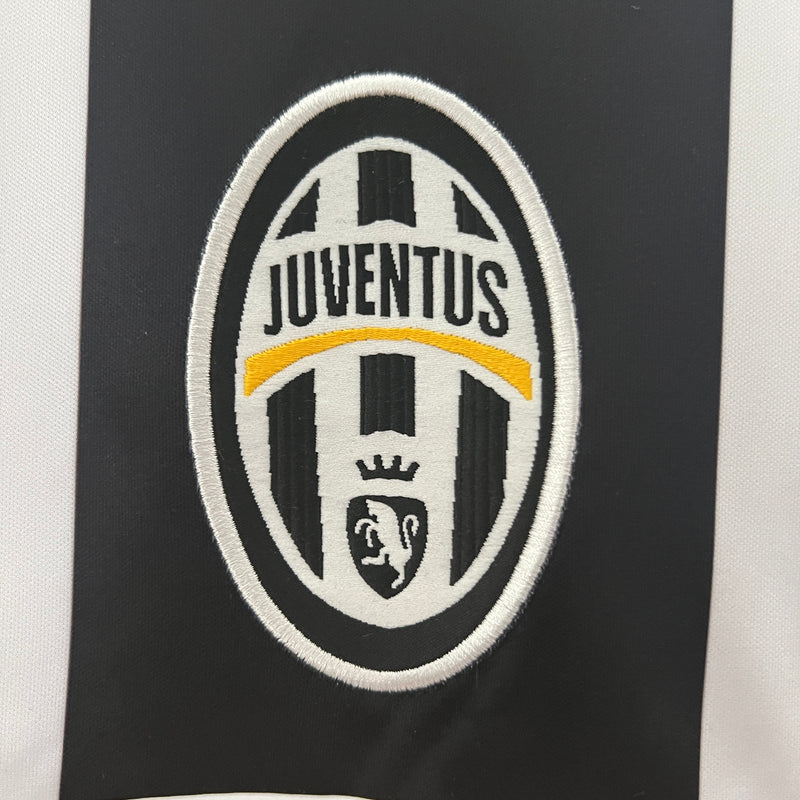 Camisa Retrô da Juventus 2004/2005