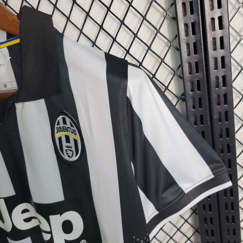 Camisa Retrô da Juventus 2014/2015