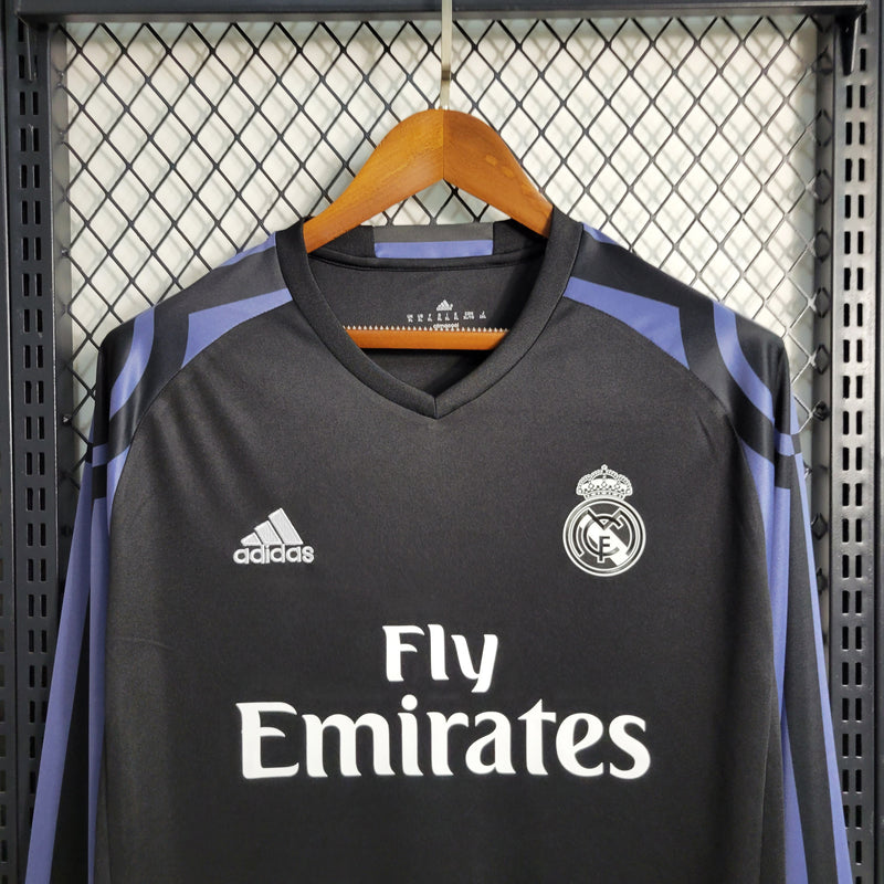 Camisa Retrô do Real Madrid 2016/2017 - Manga Longa