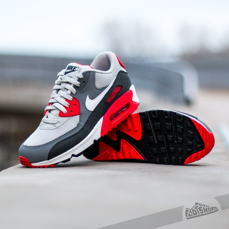 TÊNIS NIKE AIR MAX 90 - Branco/Vermelho/Branco