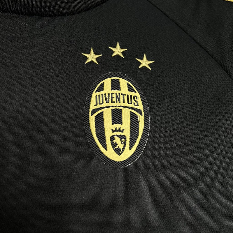 Camisa Retrô da Juventus 2015/2016