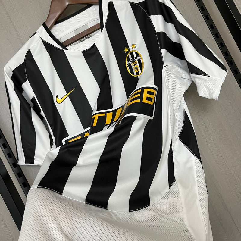 Camisa Retrô da Juventus 2003/2004 - Versão Retrô