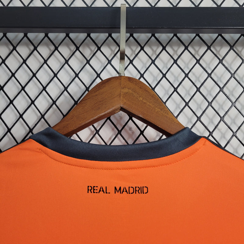 Camisa Retrô do Real Madrid 2013/2014 - Manga Longa