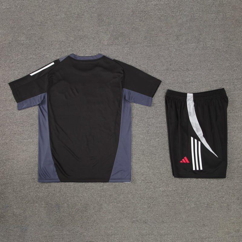 Kit Oficial do Manchester United 24/25 - Treino