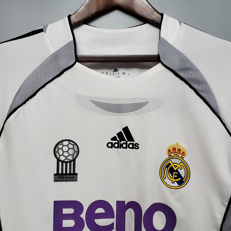 Camisa Retrô do Real Madrid 2006/2007 - Manga Longa