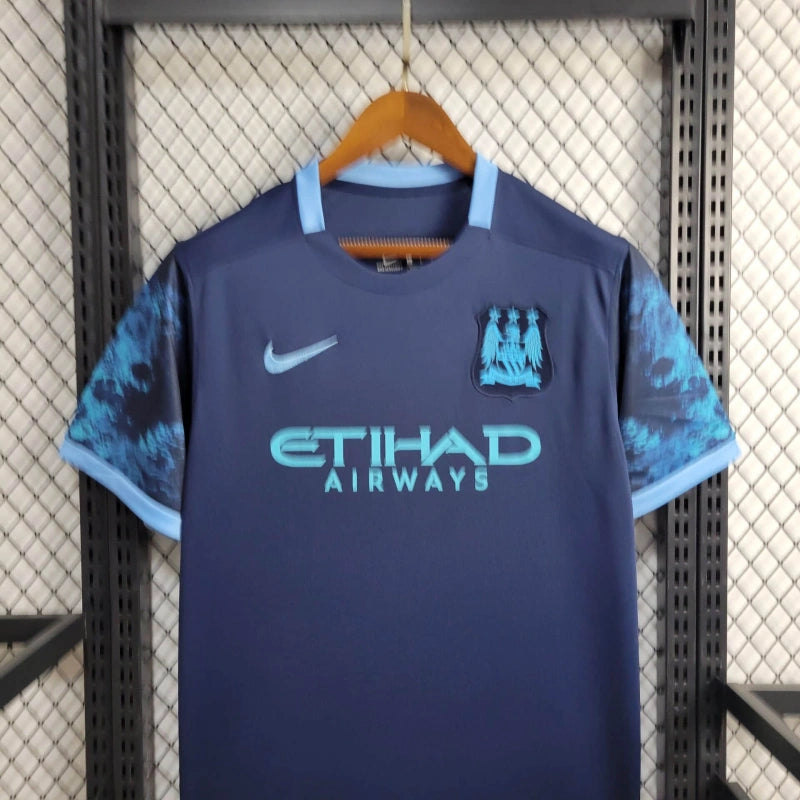 Camisa Retrô do Manchester City 2015/2016