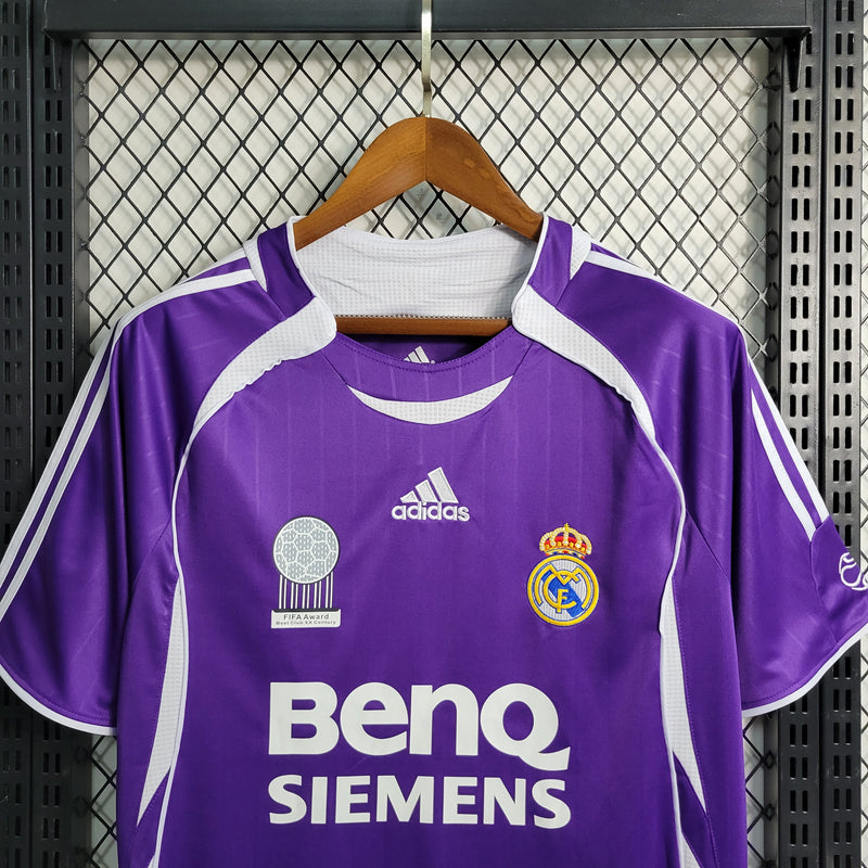 Camisa Retrô do Real Madrid 2006