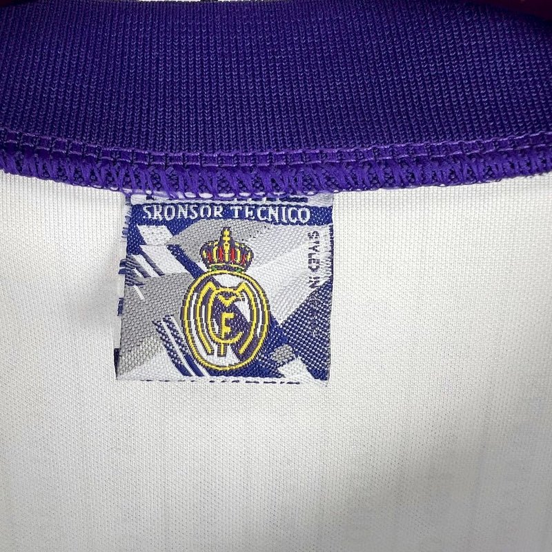 Camisa Retrô do Real Madrid 1996/1997