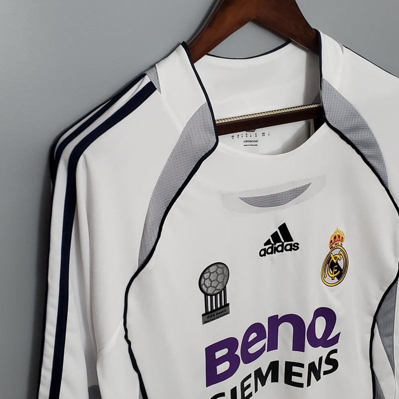 Camisa Retrô do Real Madrid 2006/2007 - Manga Longa