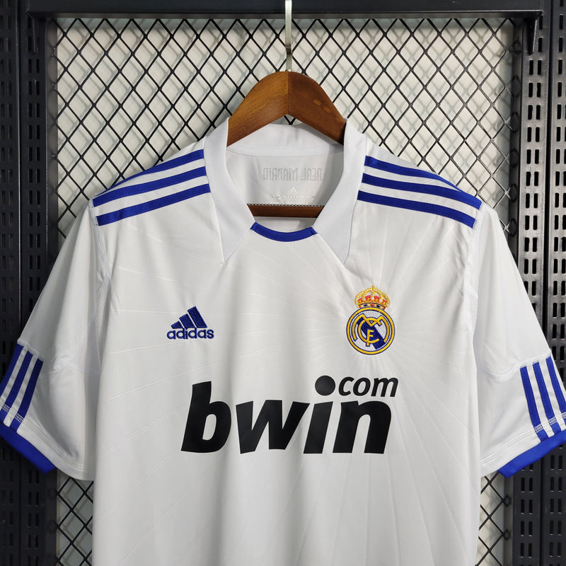 Camisa Retrô do Real Madrid 2010/2011