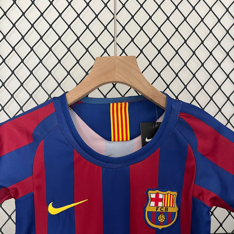 Conjunto Retrô Infantil Oficial do Barcelona 2005/2006 - Kids