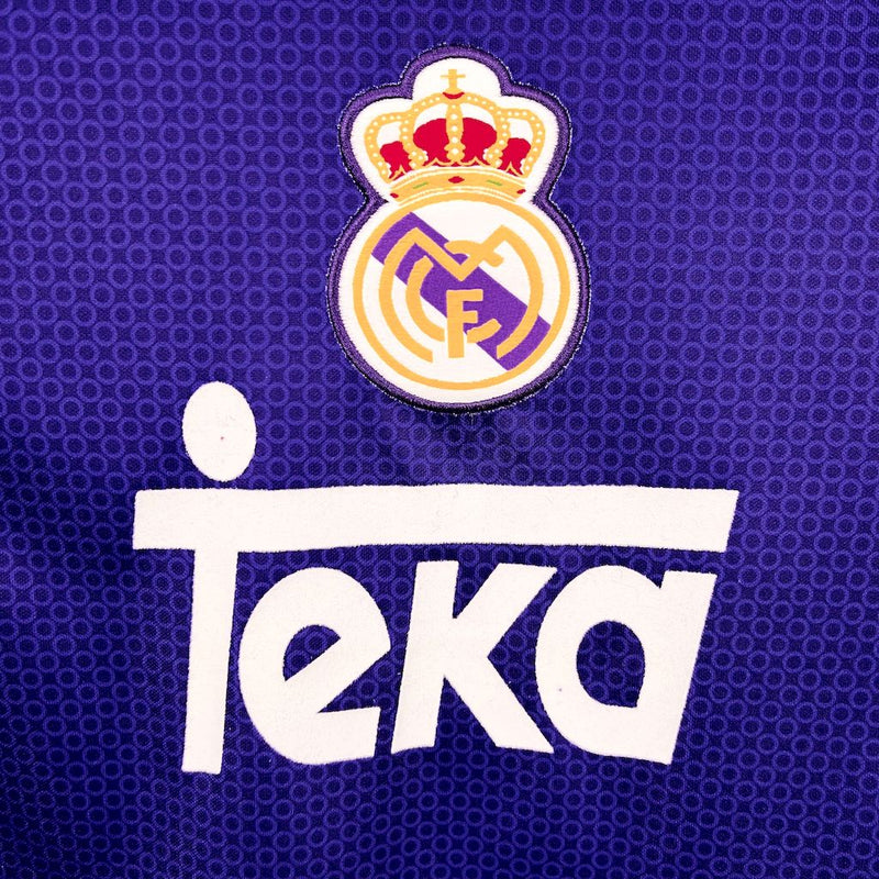 Camisa Retrô do Real Madrid 1997/1998