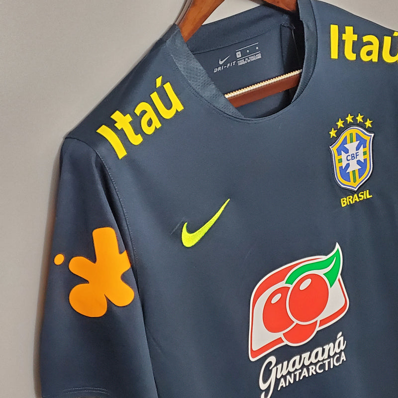 Camisa Retrô do Brasil 2018/2019