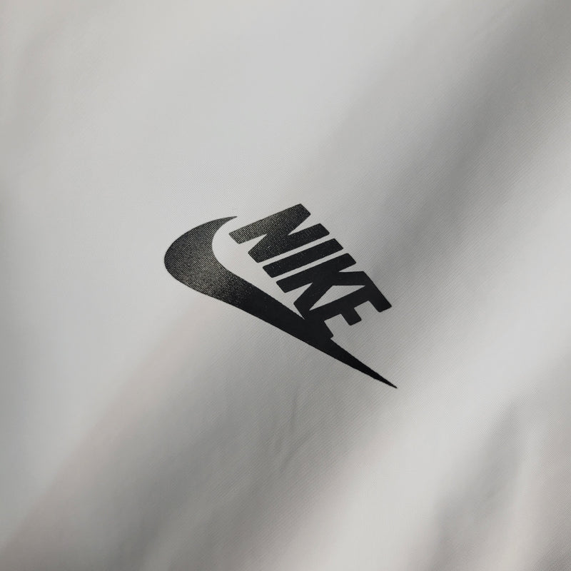 Corta Vento da Nike - Edição Especial