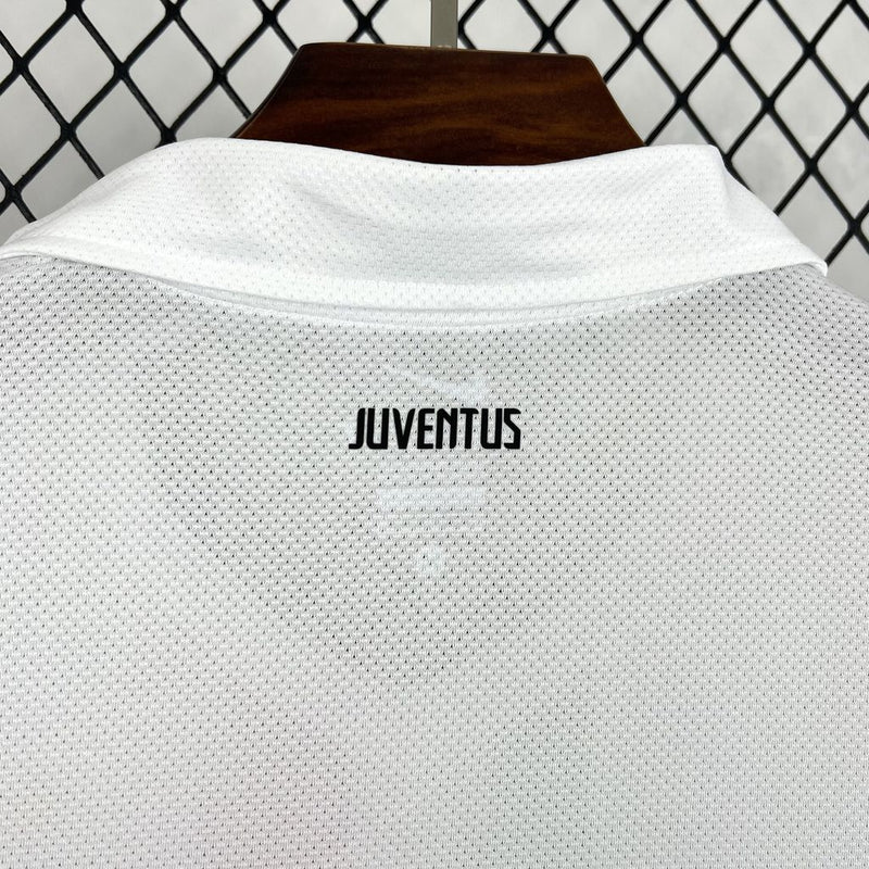 Camisa Retrô da Juventus 2010/2011 - Versão Retrô