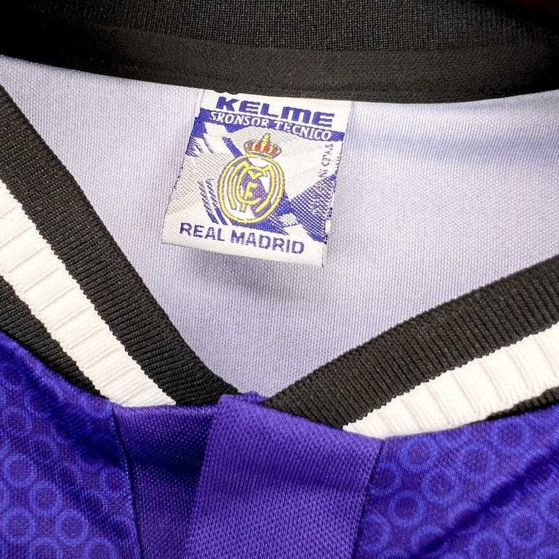 Camisa Retrô do Real Madrid 1997/1998