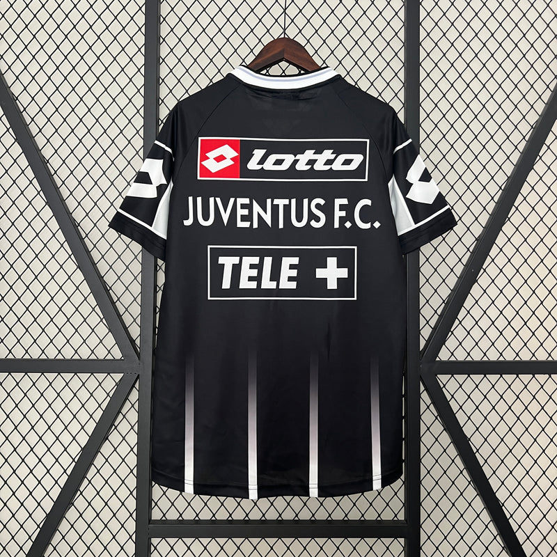 Camisa Retrô da Juventus 2000/2001