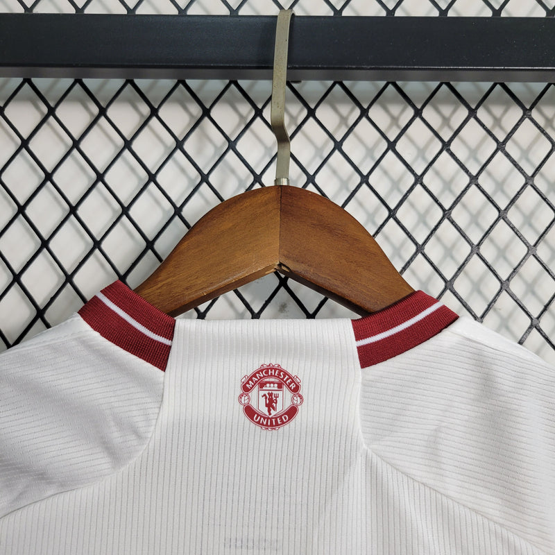 Conjunto Infantil Oficial do Manchester United 23/24 - Kids