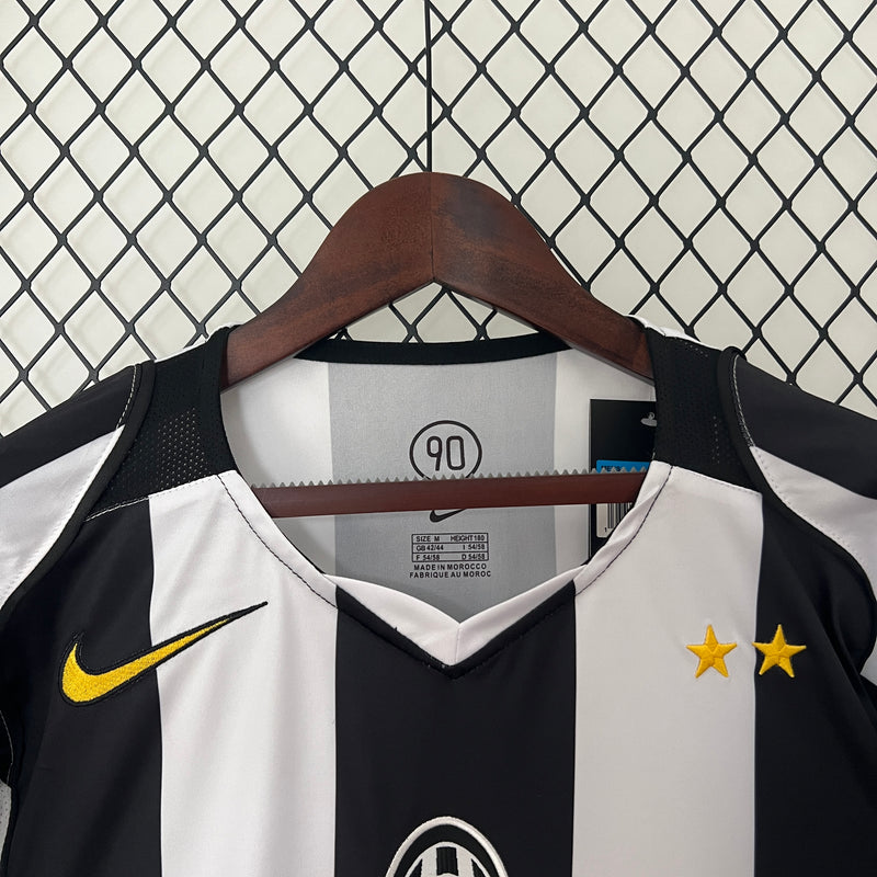 Camisa Retrô da Juventus 2004/2005