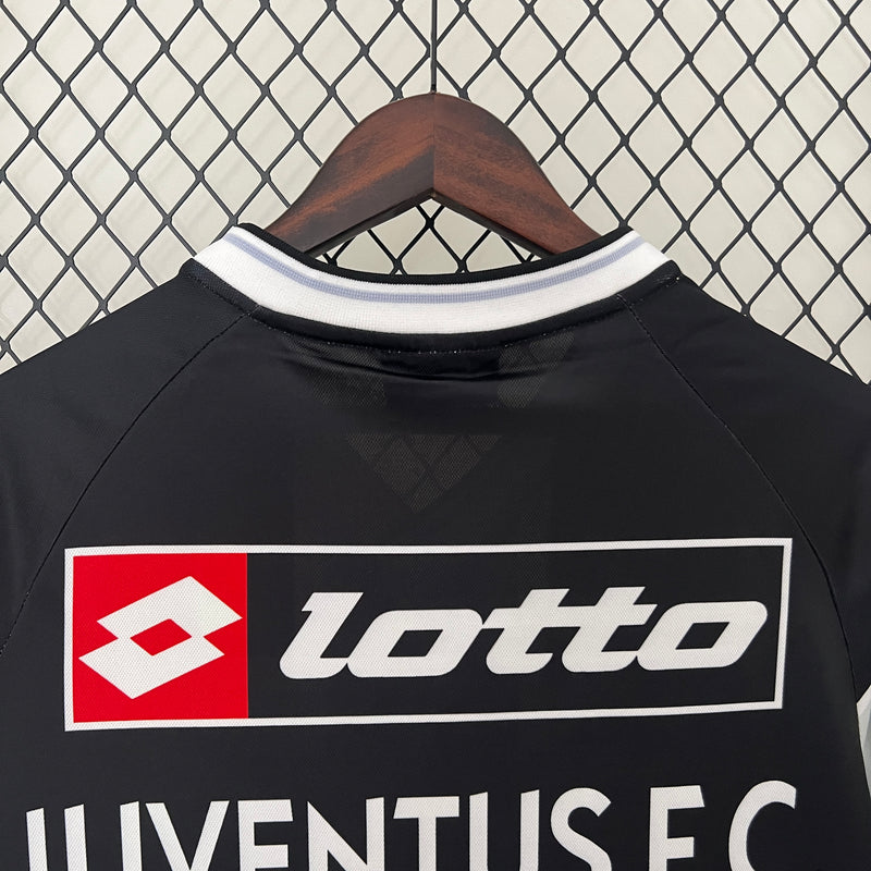 Camisa Retrô da Juventus 2000/2001