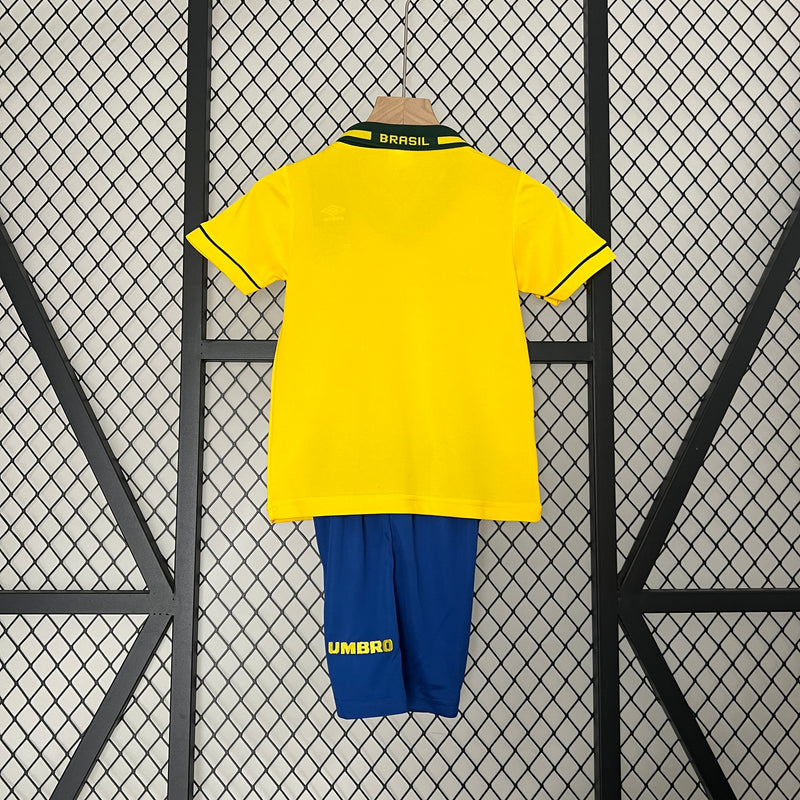 Conjunto Retrô Infantil Oficial do Brasil 1993/1994