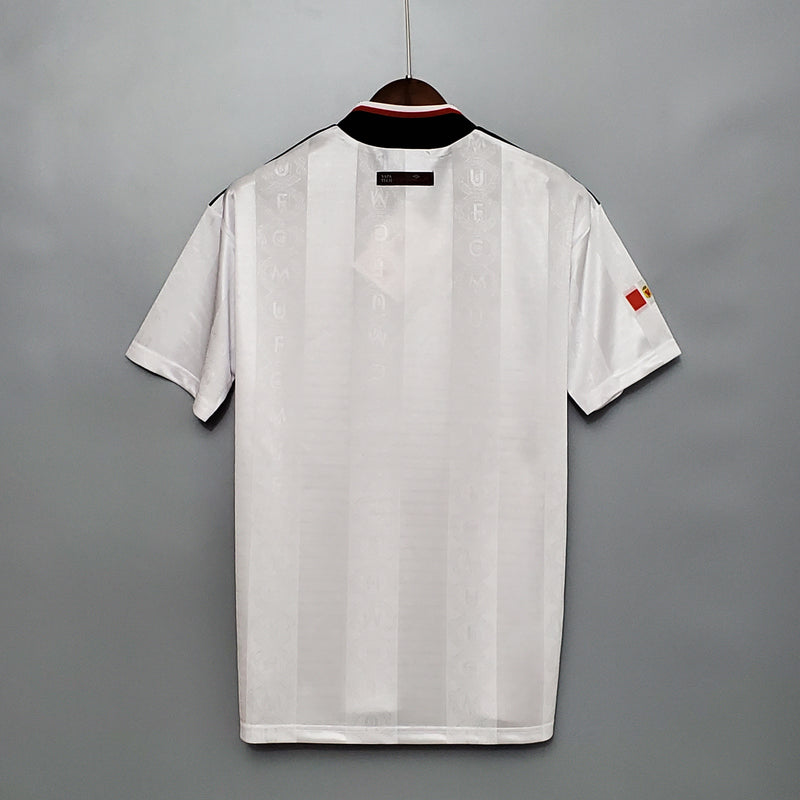 Camisa Retrô do Manchester United 1997/1998