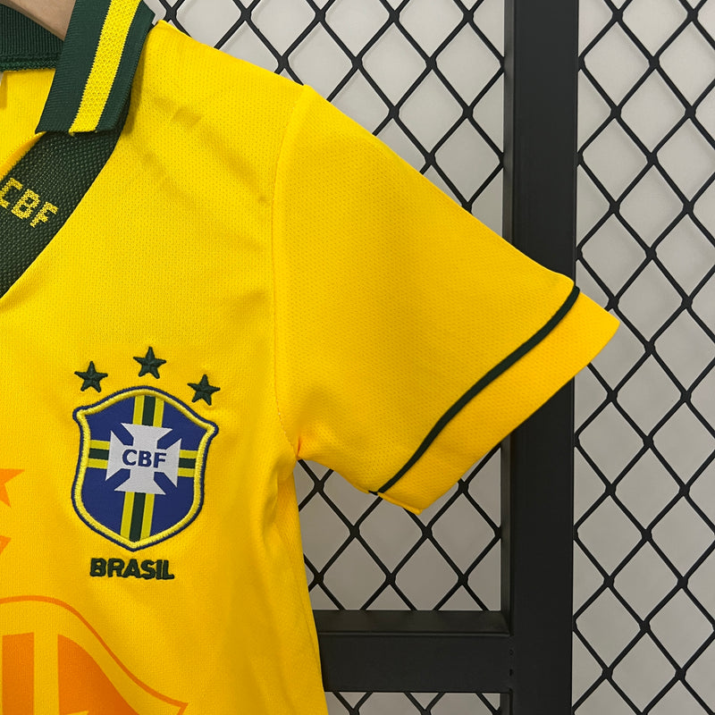 Conjunto Retrô Infantil Oficial do Brasil 1993/1994