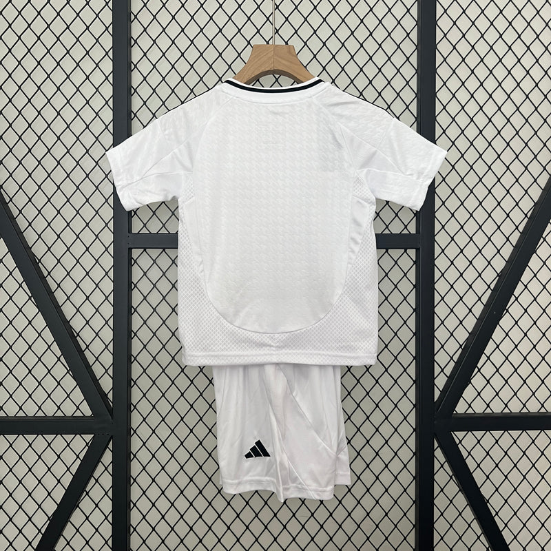 Conjunto Infantil Oficial do Real Madrid 24/25 - Campeão da Champions League