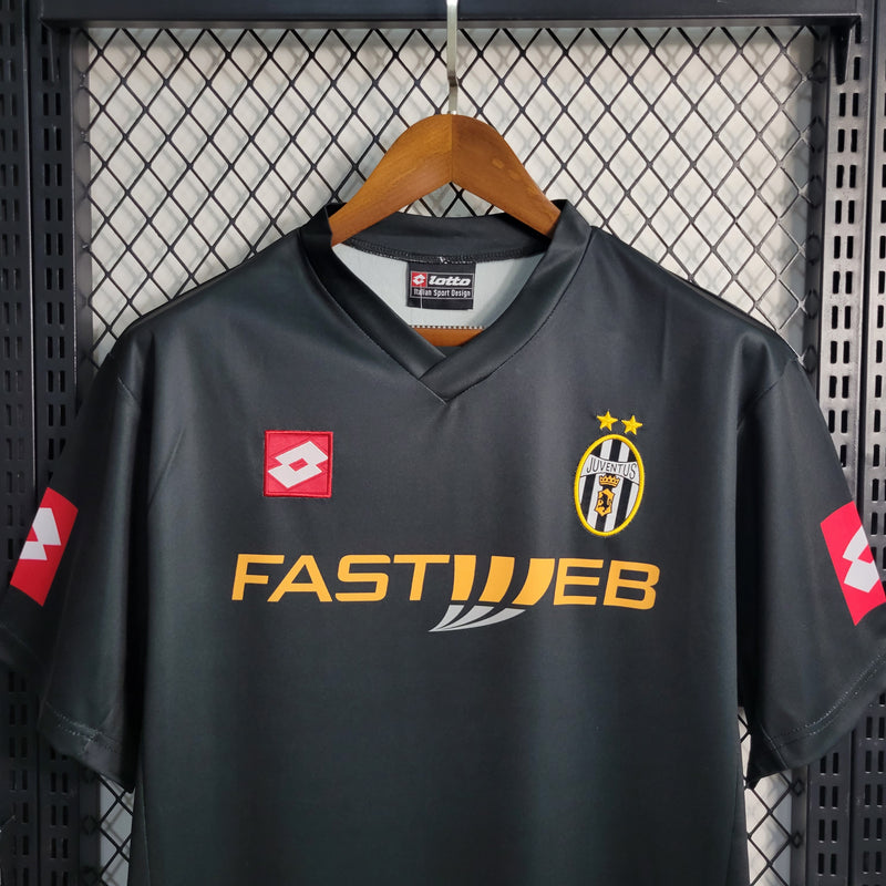 Camisa Retrô da Juventus 2001/2002