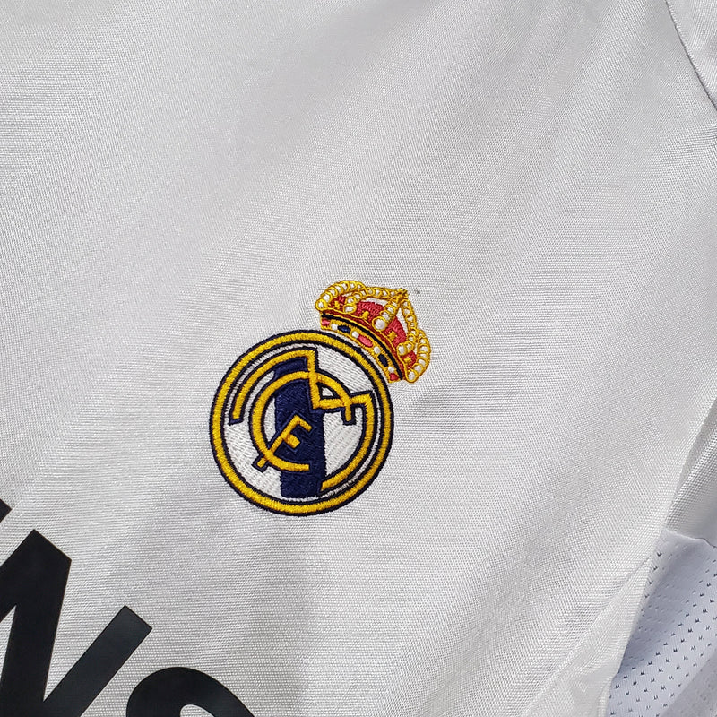 Camisa Retrô do Real Madrid 2004/2005