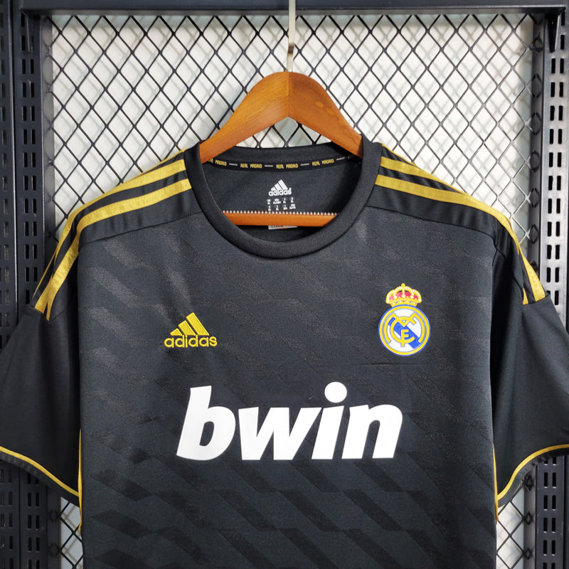 Camisa Retrô do Real Madrid 2011/2012