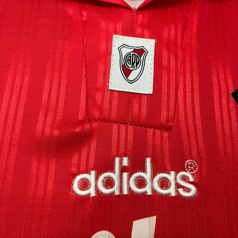 Camisa Retrô do River Plate 1996/1997 - Versão Retrô