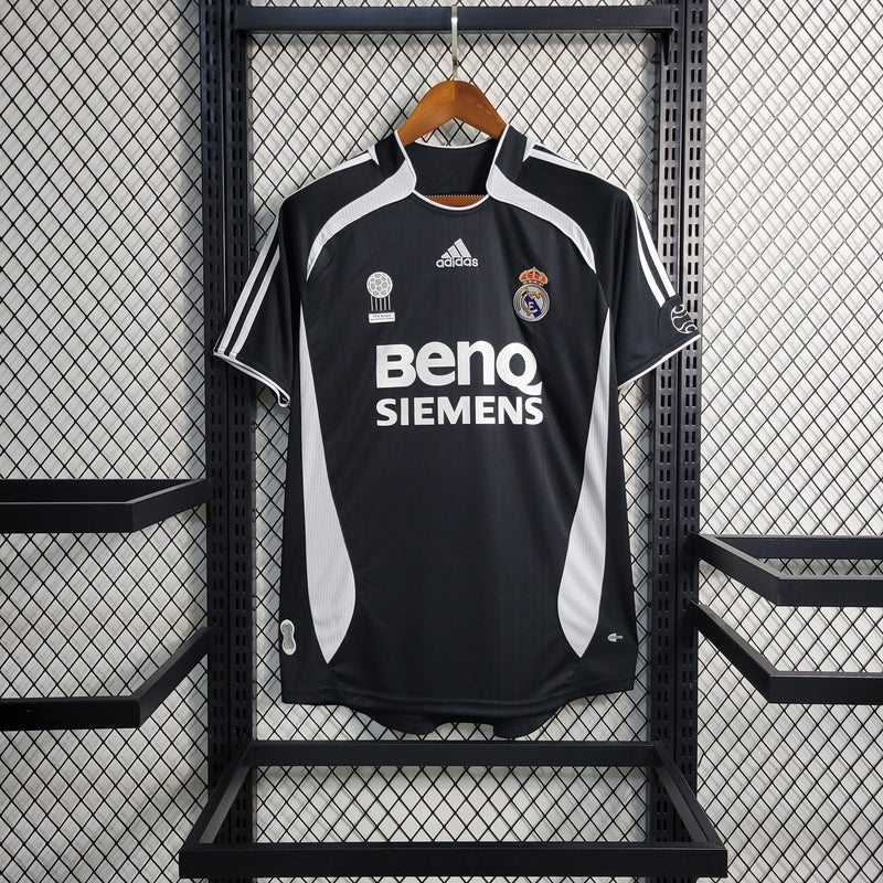 Camisa Retrô do Real Madrid 2006/2007