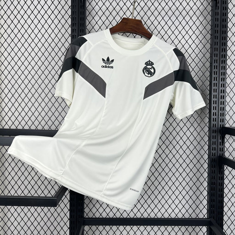 Camisa do Real Madrid 24/25 Versão Torcedor - Edição Especial