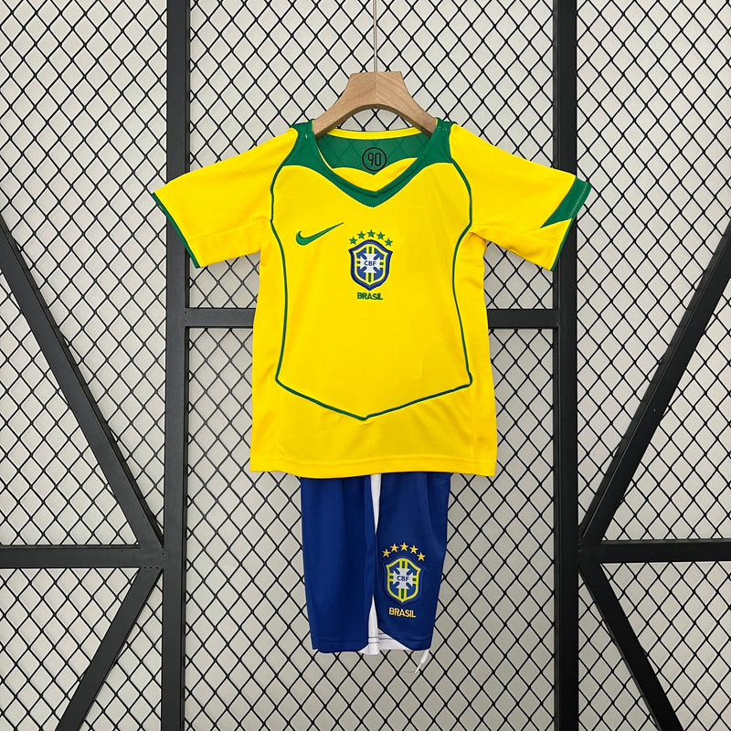 Conjunto Retrô Infantil do Brasil 2004 - Kids