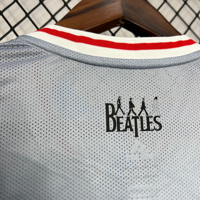 Camisa Oficial do Liverpool 24/25 Versão Torcedor - Edição Especial The Beatles