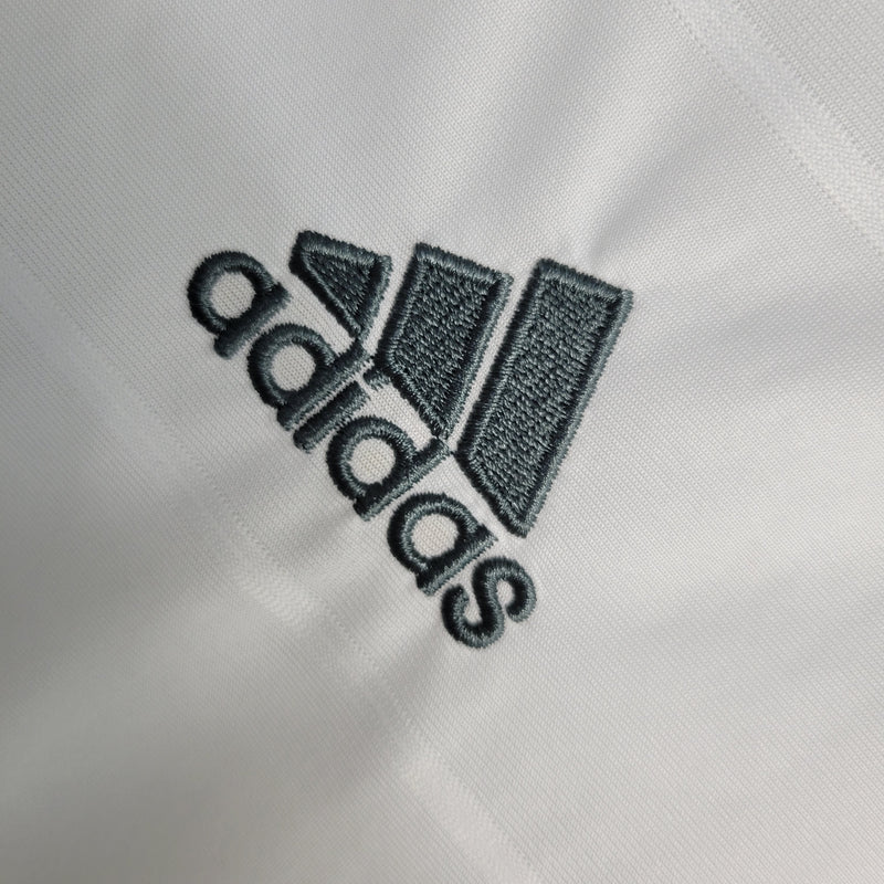 Camisa Retrô do Real Madrid 2013/2014