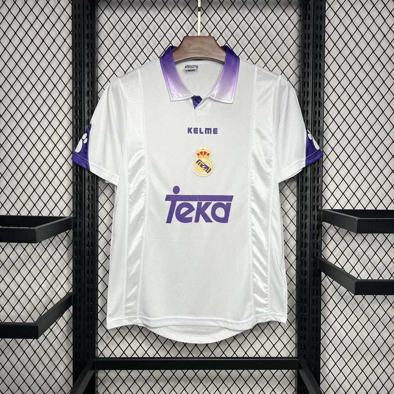 Camisa Retrô do Real Madrid 1997/1998