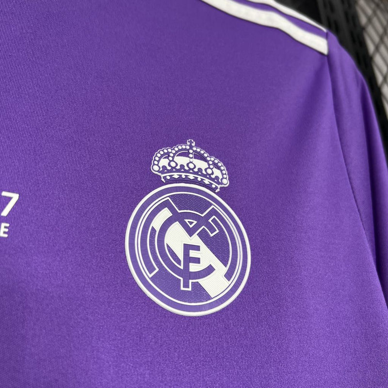 Camisa Retrõ do Real Madrid 2016/2017 - Final da Champions League