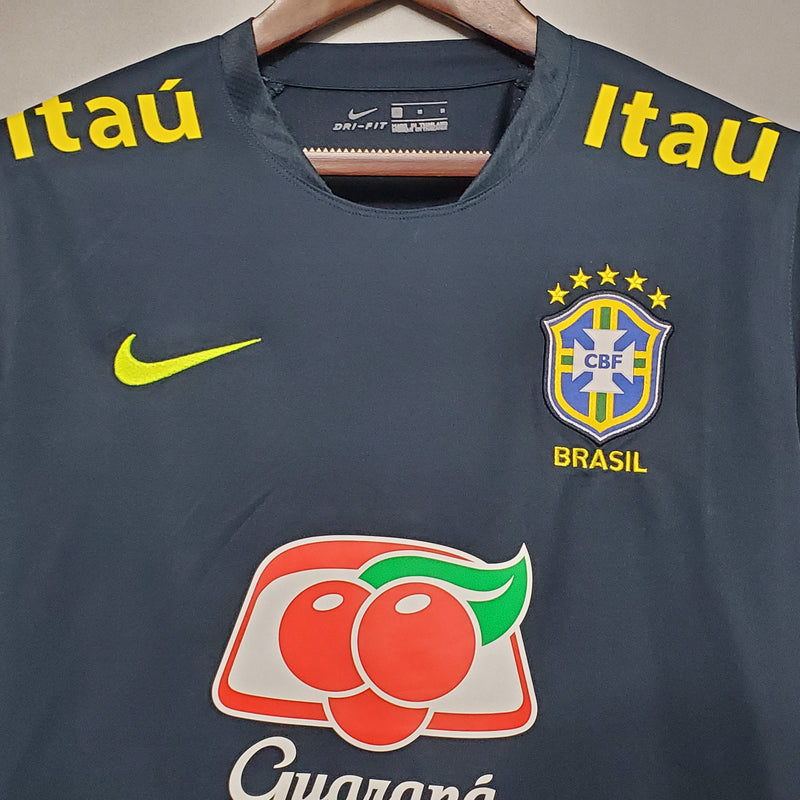 Camisa Retrô do Brasil 2018/2019