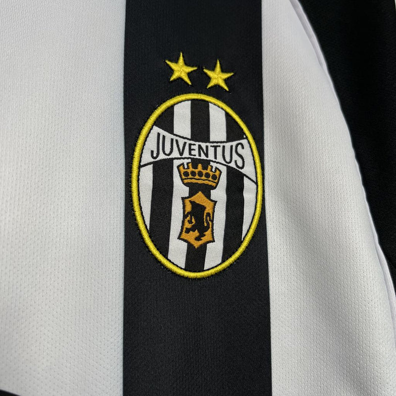 Camisa Retrô da Juventus 2002/2003 - Versão Retrô