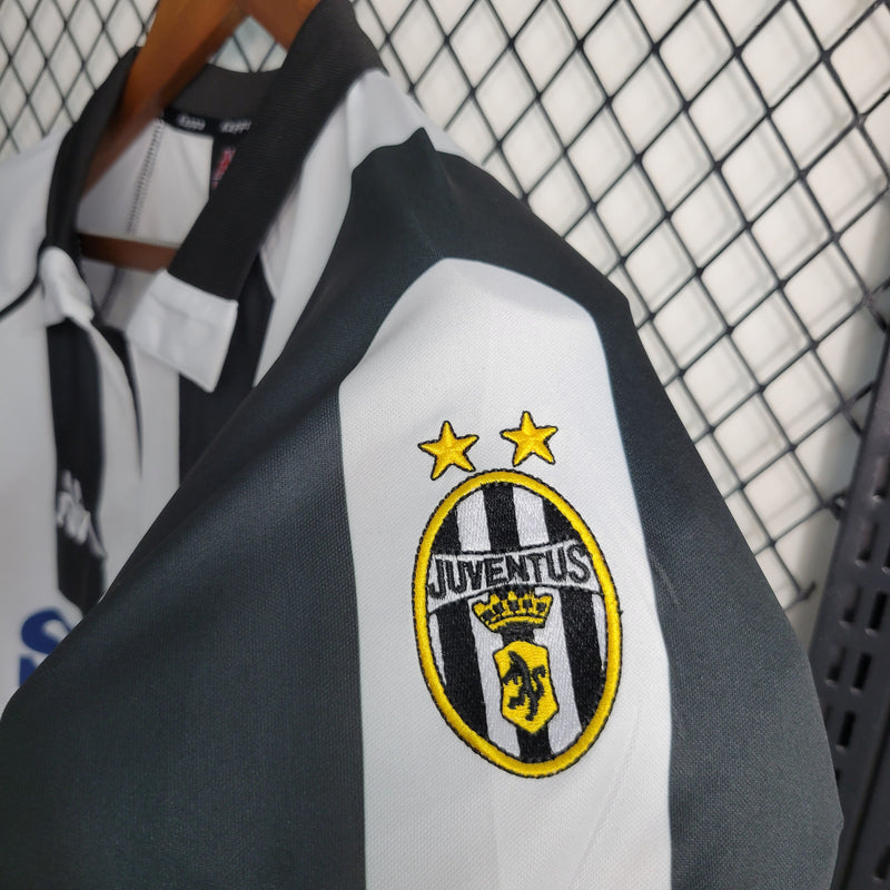 Camisa Retrô da Juventus 1997/1998