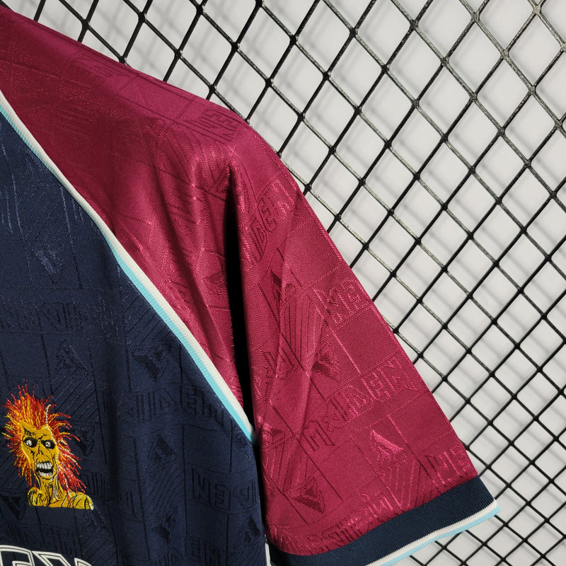 Camisa Retrô do West Ham 1999