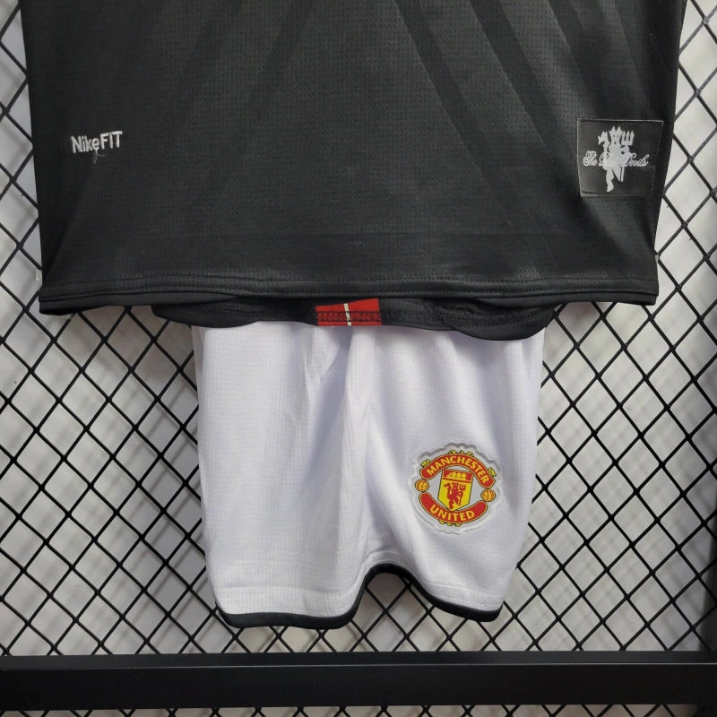 Conjunto Retrô Infantil Oficial do Manchester United 2007/2008 - Kids