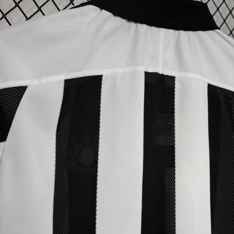 Camisa Retrô da Juventus 2003/2005