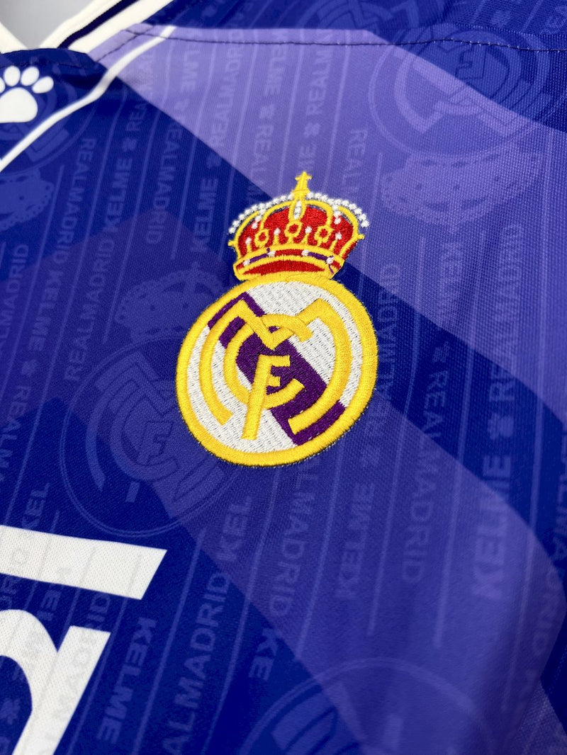 Camisa Retrô do Real Madrid 1996/1997