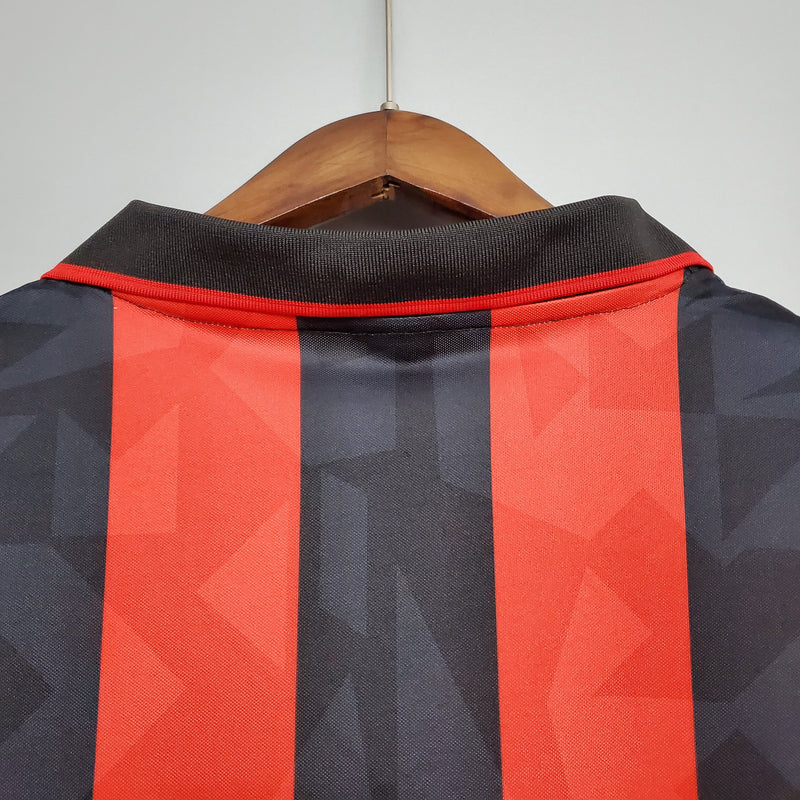 Camisa Retrô do Milan 1993/1994