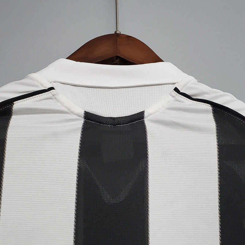 Camisa Retrô do Newcastle 2005/2006